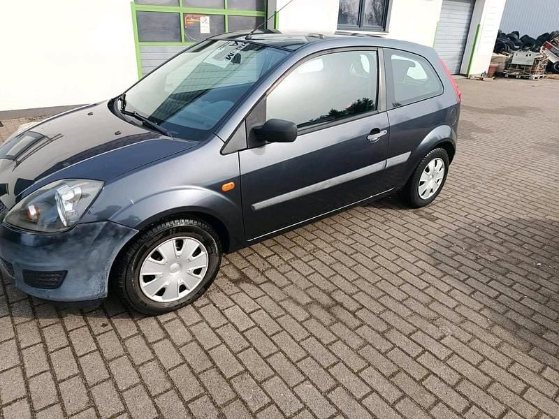 Gebraucht Ford Fiesta 86 PS (63 kW) 2009 Blau Kleinwagen