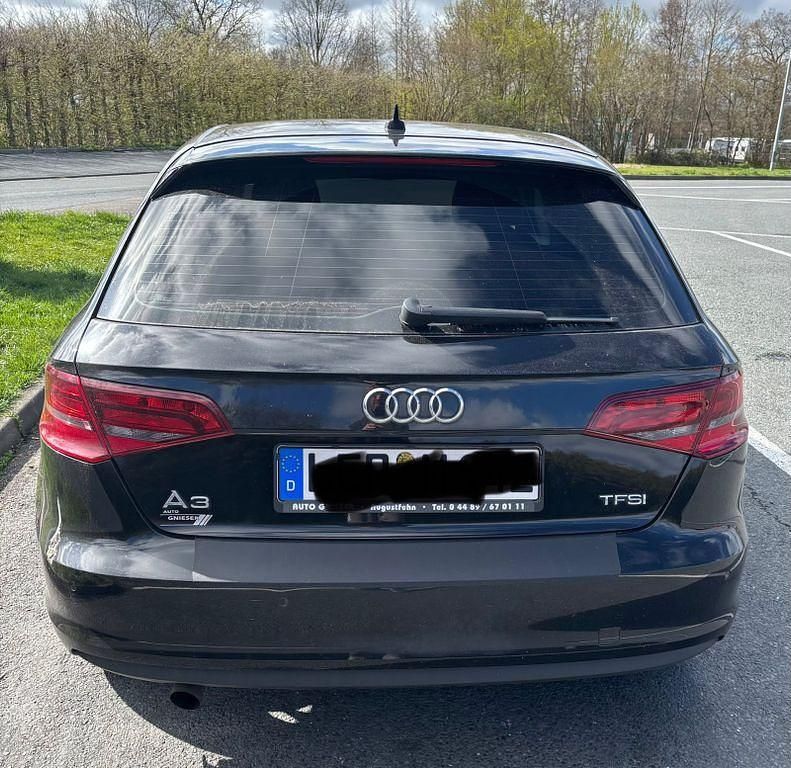 Gebraucht Audi A3 Attraction 110 PS (80 kW) 2015 Schwarz Kleinwagen