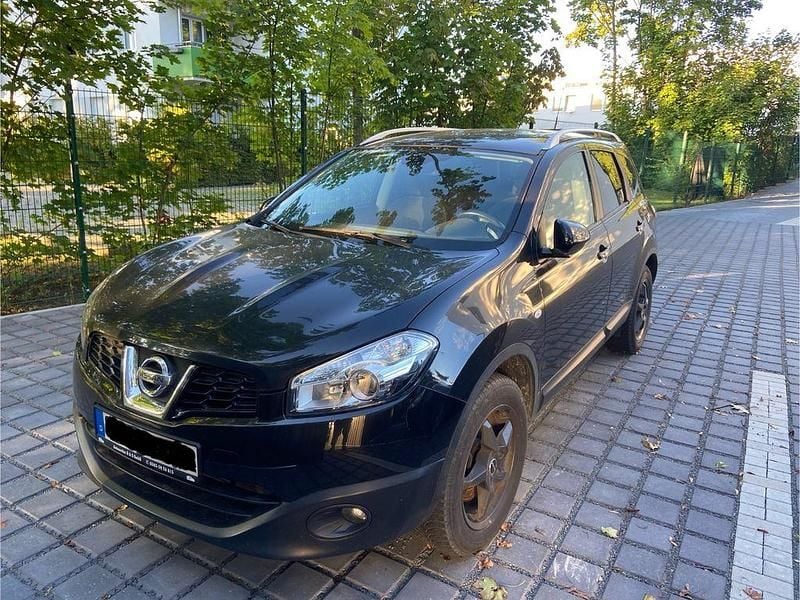Schwarz Gebraucht 2010 Nissan Qashqai +2 SUV | 6.600 € (Guter Preis) - Bild 1/4