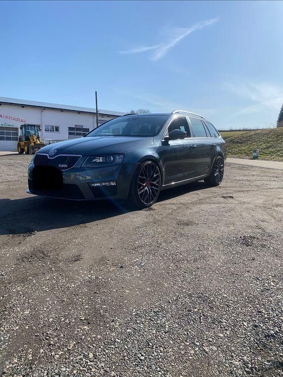 Gebraucht Skoda Octavia RS 220 PS (161 kW) 2015 Kleinwagen