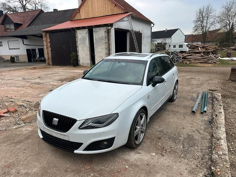 Gebraucht Seat Exeo 170 PS (125 kW) 2013 Weiß Kombi