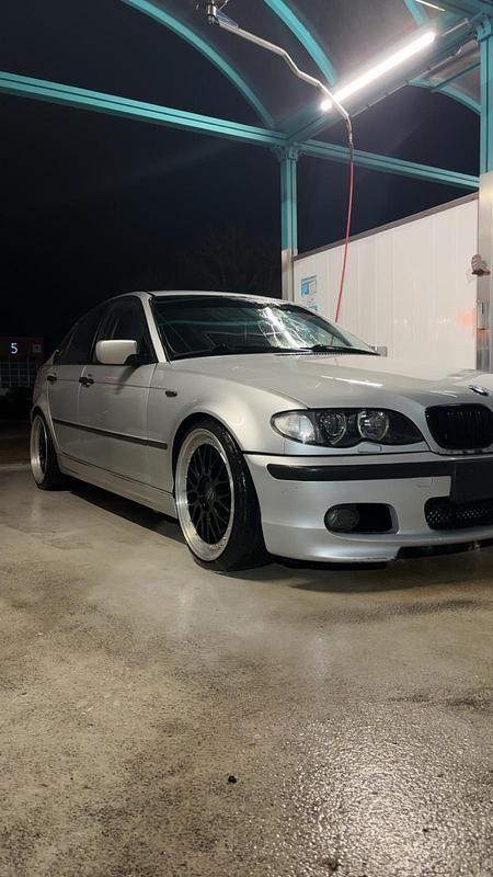 Gebraucht BMW 320 200 PS (147 kW) 2001 Silber Limousine