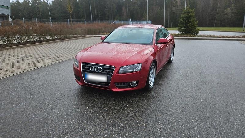 Gebraucht Audi A5 Comfort 179 PS (131 kW) 2010 Rot Coupé
