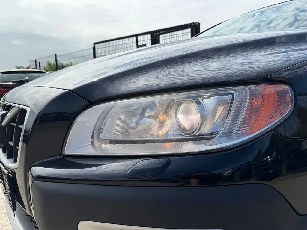 Gebraucht Volvo XC70 215 PS (158 kW) 2012 Grau Kombi