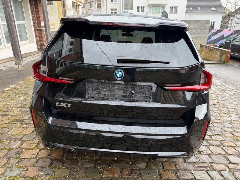 Gebraucht BMW iX1 Sport Line 230 kW (313 PS) 2024 Schwarz SUV