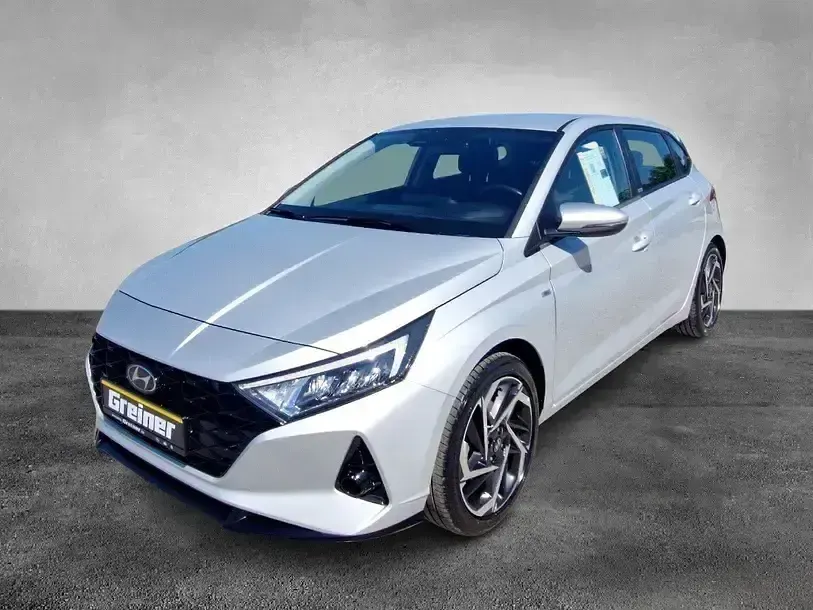 Gebraucht Hyundai i20 Intro Edition 101 PS (74 kW) 2022 Sleek silver Kleinwagen