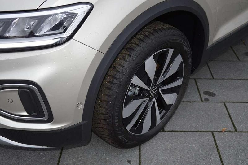 Gebraucht VW T-Roc Move 110 PS (80 kW) 2023 Silber SUV
