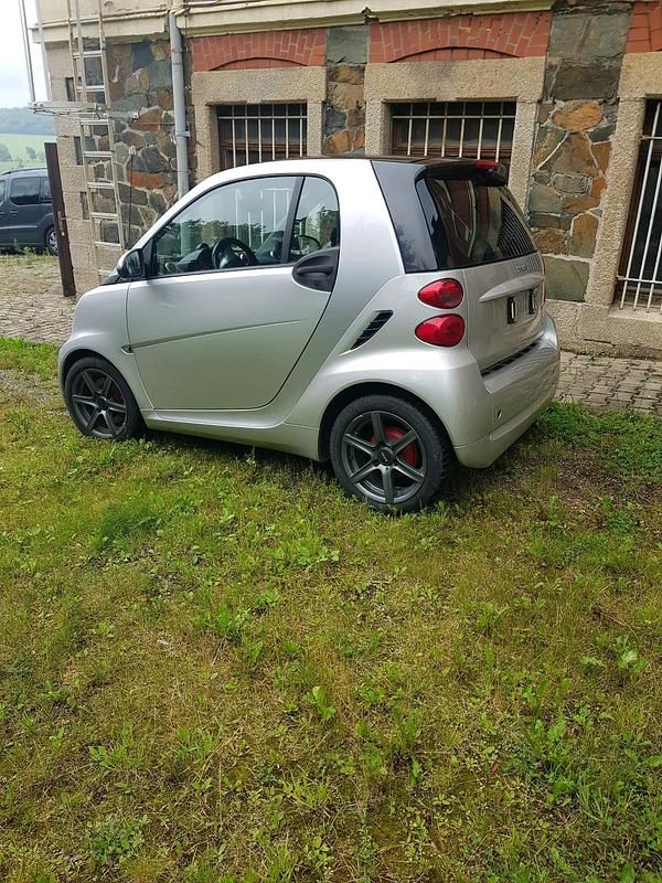 Silber Gebraucht 2012 Smart ForTwo Coupé Kleinwagen | 4.499 € (Guter Preis) - Bild 1/4