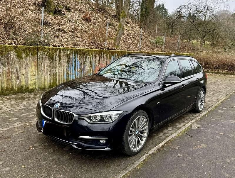 Gebraucht BMW 320 Luxury Line 184 PS (135 kW) 2018 Schwarz Kombi