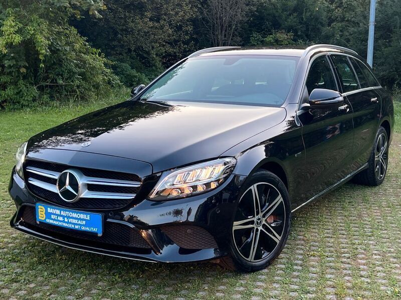 Schwarz Gebraucht 2020 Mercedes C300e Limousine | 20.990 € (Guter Preis) - Bild 1/4