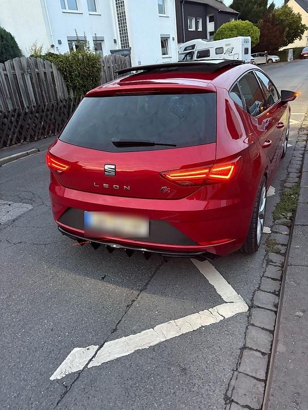 Usata Seat Leon FR 150 CV (110 kW) 2017 Rosso Berlina
