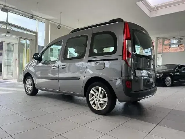 Gebraucht Renault Kangoo Initiale Paris 115 PS (84 kW) 2014 Grau Van / Kleinbus