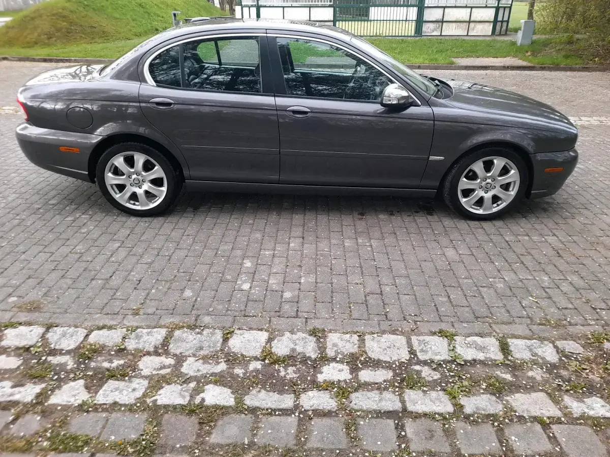 Gebraucht Jaguar X-type 146 PS (107 kW) 2008 Grau Limousine