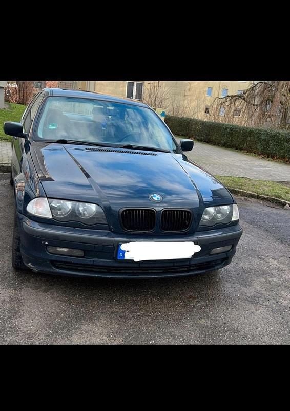 Second-hand BMW 320 150 CP (110 kW) 1999 Albastru Berlinǎ