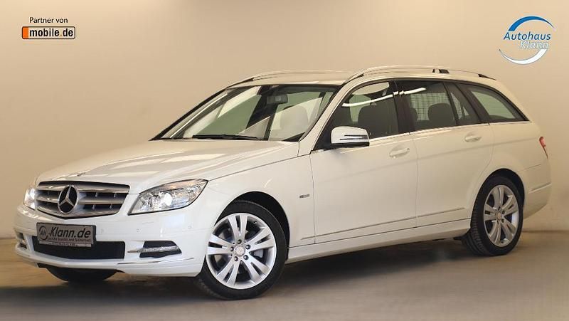 Gebraucht Mercedes C250 Avantgarde 204 PS (150 kW) 2011 Weiß Kombi