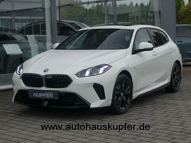 Alpinweiss Gebraucht 2024 BMW 120 Sport Line Kleinwagen | 37.950 € (Guter Preis) - Bild 1/4