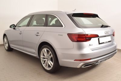 Gebraucht Audi A4 Design 150 PS (110 kW) 2019 Silber metallic Kombi