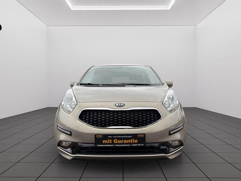 Gebraucht Kia Venga 125 PS (91 kW) 2016 Sirius silver Kleinwagen
