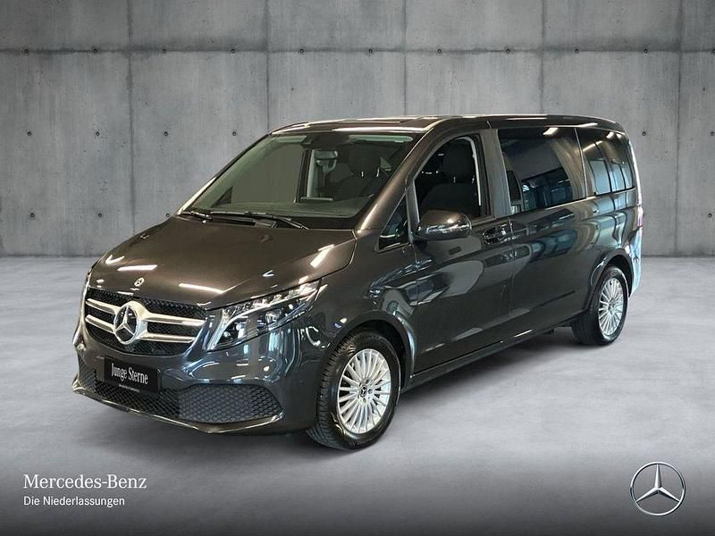 Gebraucht Mercedes V220 Edition 163 PS (119 kW) 2024 Grau Van / Kleinbus