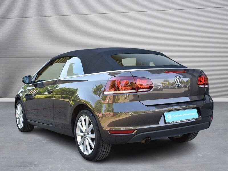 Gebraucht VW Golf Cabriolet LOUNGE 105 PS (77 kW) 2015 Braun Cabrio