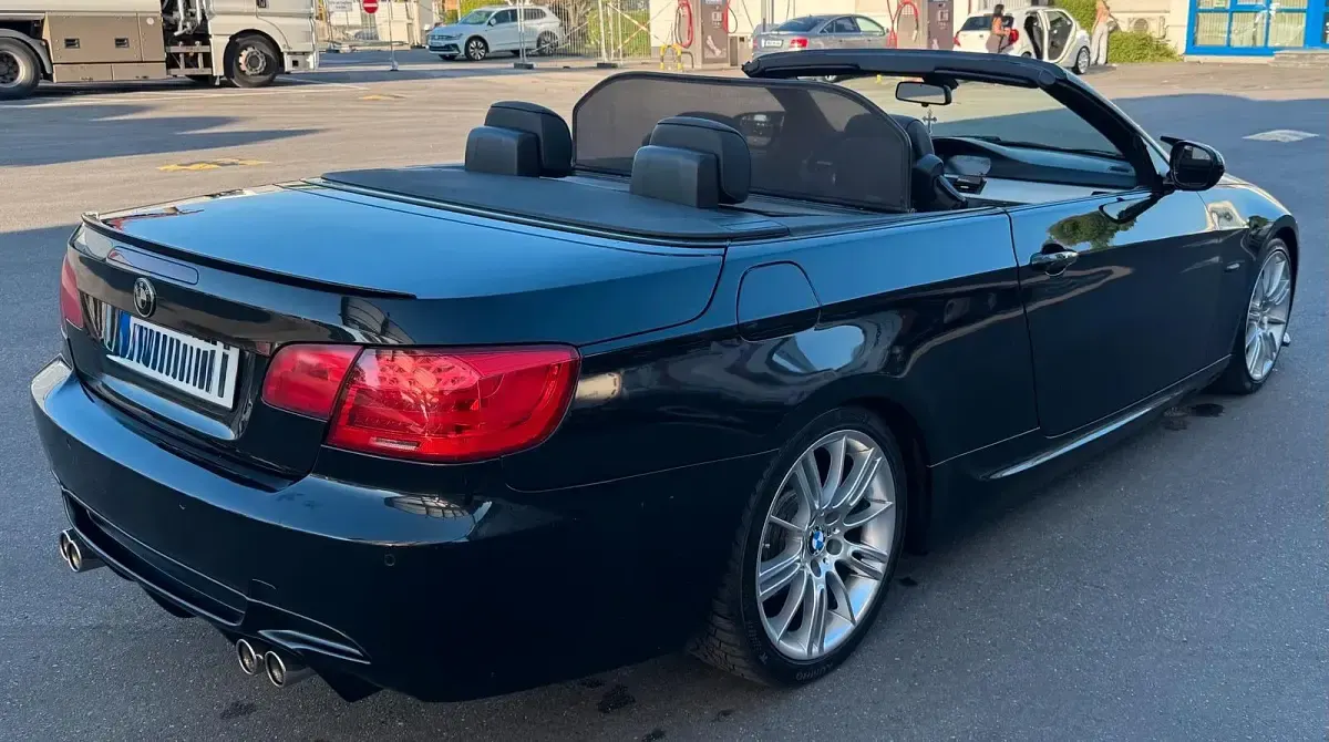 Gebraucht BMW 325 Cabriolet M Sport 218 PS (160 kW) 2010 Schwarz Cabrio