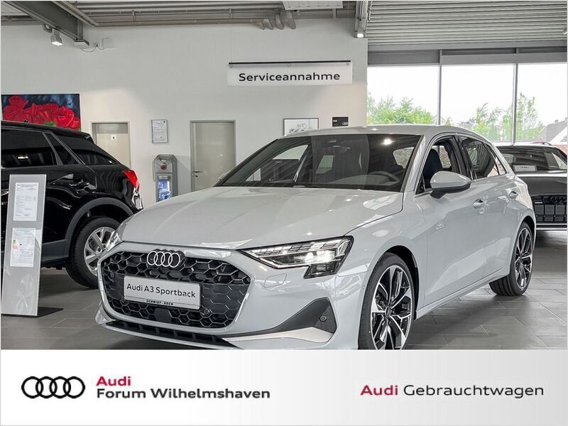 Grau Gebraucht 2025 Audi A3 Sportback Advanced Plus Limousine | 44.995 € - Bild 1/4