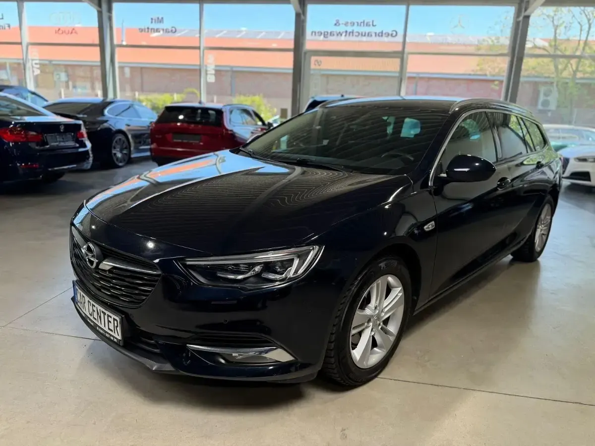 Gebraucht Opel Insignia Dynamic 140 PS (102 kW) 2017 Blau Kombi