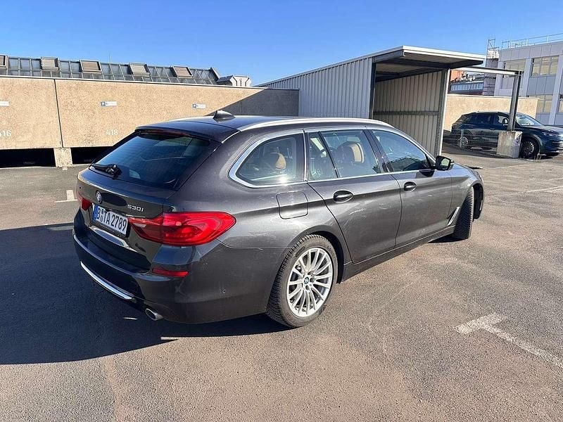 Gebraucht BMW 530 Luxury Line 252 PS (185 kW) 2018 Grau Kombi