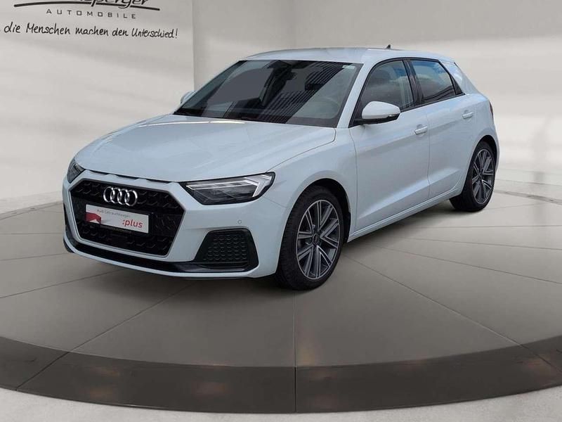Gebraucht Audi A1 Advanced Plus 95 PS (69 kW) 2022 Gletscherweiß metallic SUV