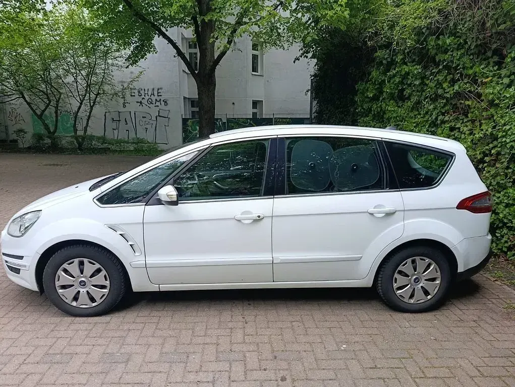 Używany Ford S-MAX S 140 KM (102 kW) 2012 Biały Minivan