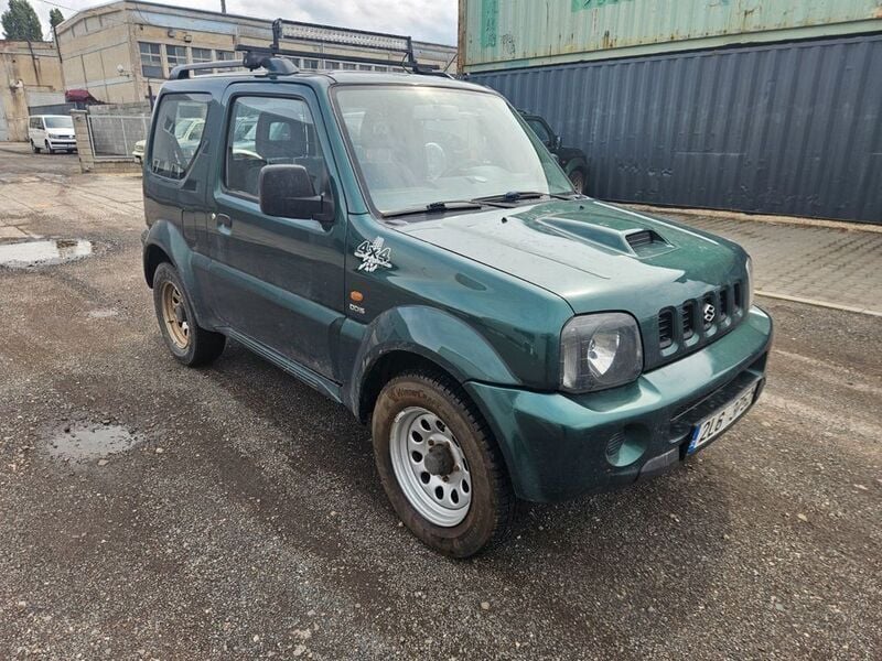 Grün Gebraucht 2005 Suzuki Jimny SUV | 2.800 € - Bild 1/4