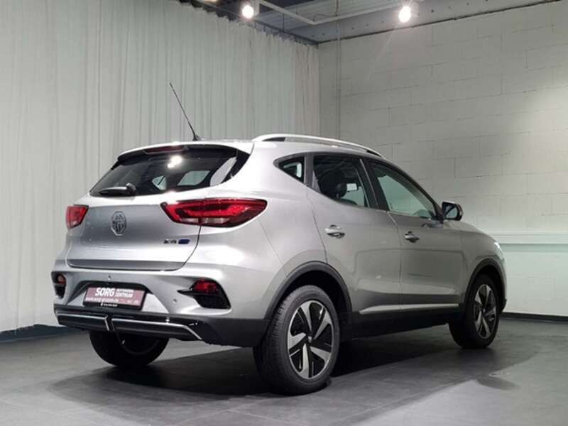 Gebraucht MG ZS Luxury 130 kW (177 PS) 2024 Silber, cosmic silver Limousine