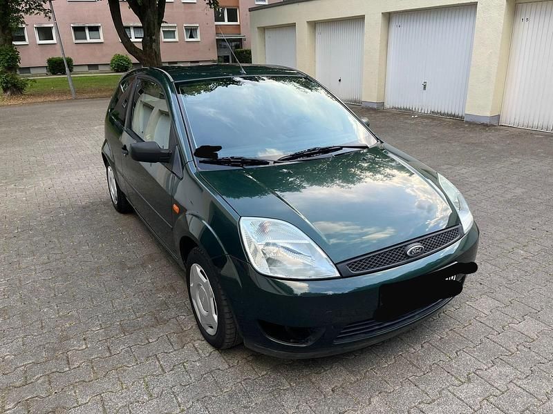 Gebraucht Ford Fiesta 75 PS (55 kW) 2005 Grün Kleinwagen