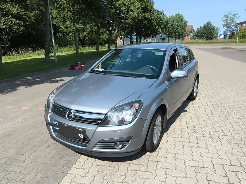 Gebraucht 2006 Opel Astra Edition Limousine | 3.799 € (Guter Preis) - Bild 1/4