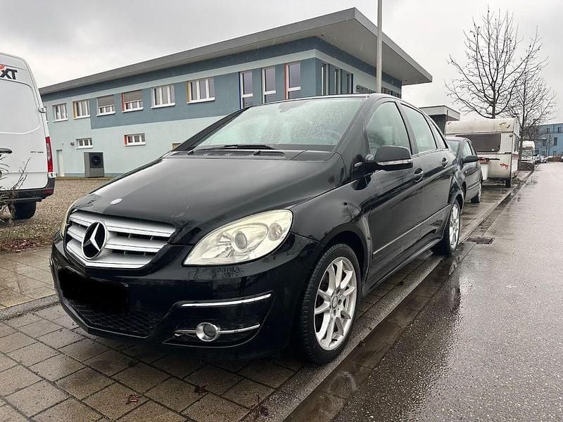 Gebraucht Mercedes B150 95 PS (69 kW) 2009 Schwarz Van / Kleinbus