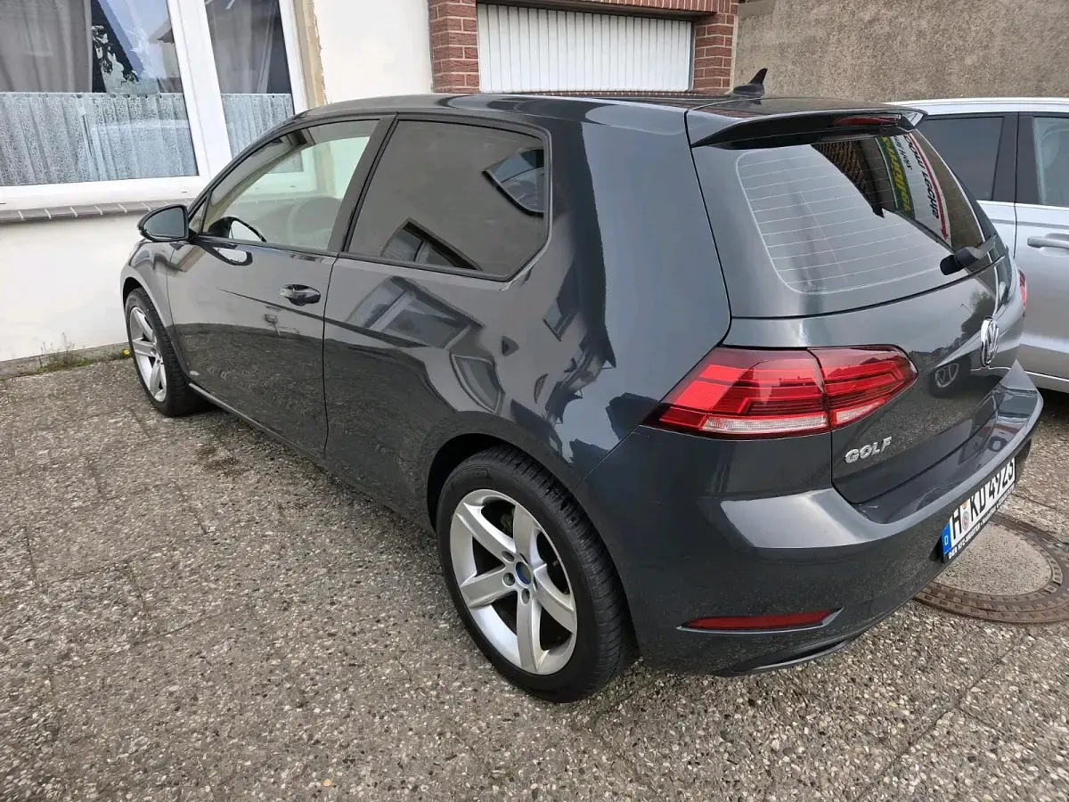Gebraucht VW Golf 86 PS (63 kW) 2018 Coupé