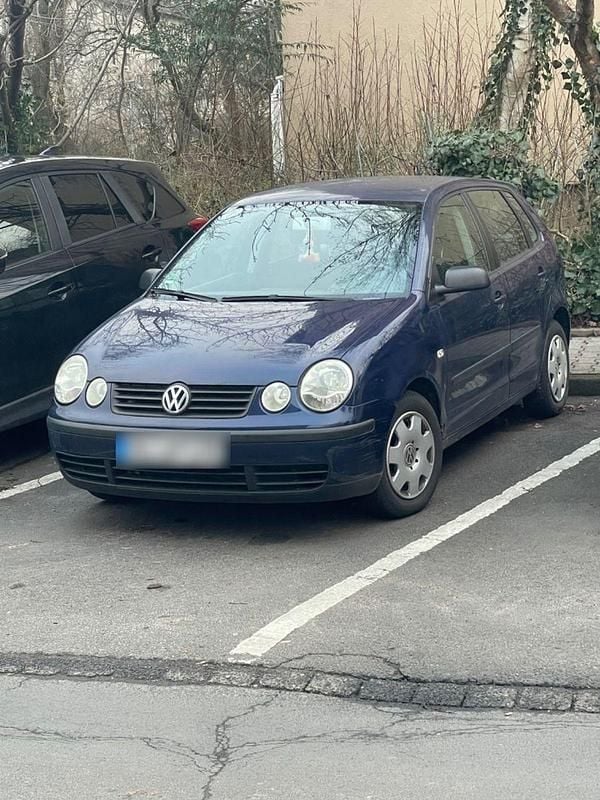 Blau Gebraucht 2004 VW Polo Basis Limousine | 850 € (Superpreis) - Bild 1/4