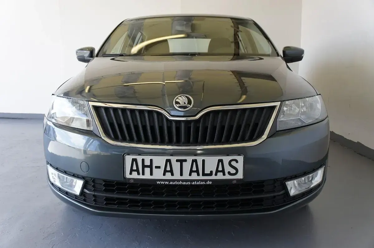 Gebraucht Skoda Rapid Monte Carlo 90 PS (66 kW) 2016 Grau Limousine