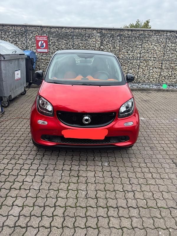 Rot Gebraucht 2015 Smart ForFour Kleinwagen | 5.699 € (Fairer Preis) - Bild 1/4