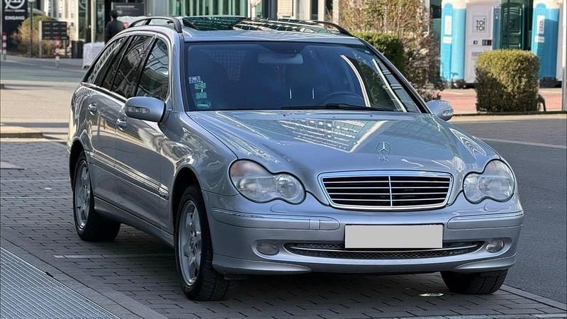 Gebraucht Mercedes C320 Avantgarde 218 PS (160 kW) 2001 Silber Kombi