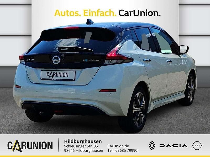 Gebraucht Nissan Leaf N-Connecta 160 kW (218 PS) 2021 Pearl white/black Kleinwagen
