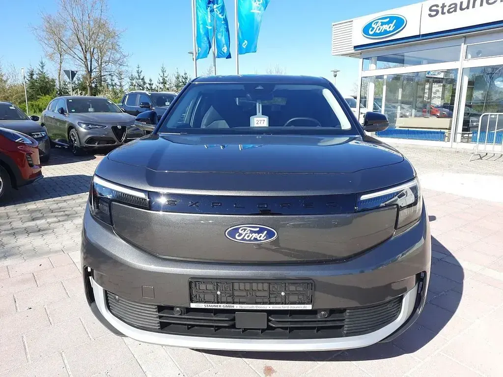 Neu Ford Explorer Style 125 kW (170 PS) 2026 Magneticgrau SUV