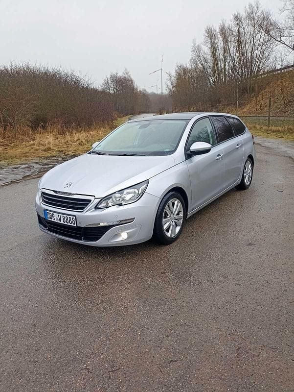 Gebraucht Peugeot 308 SW 120 PS (88 kW) 2015 Silber Kombi
