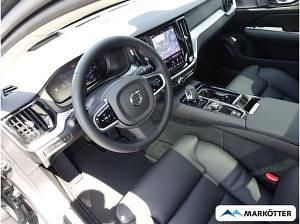 Neu Volvo V60 Plus 398 PS (292 kW) 2025 Gruen Kombi