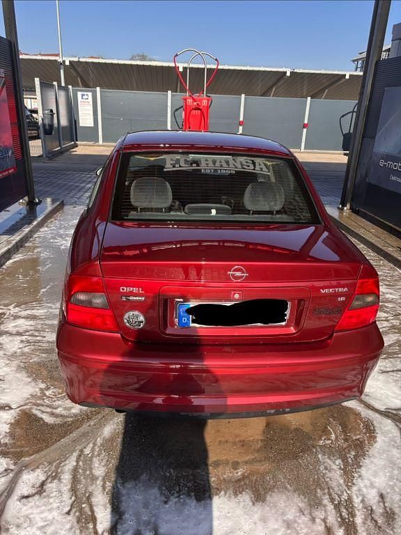 Gebraucht Opel Vectra 125 PS (91 kW) 2002 Rot Limousine