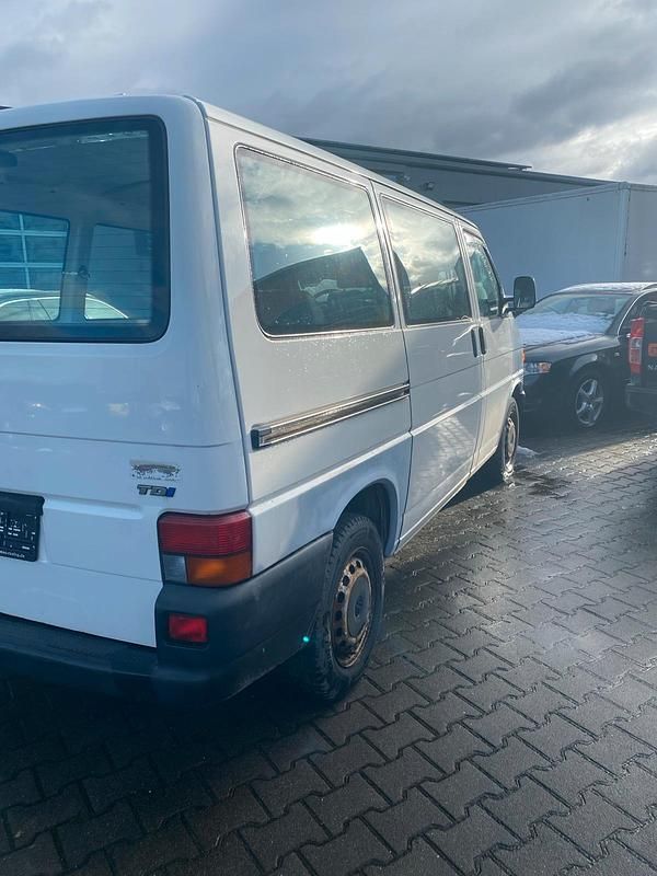 Gebraucht VW T4 88 PS (64 kW) 2002 Weiß Van
