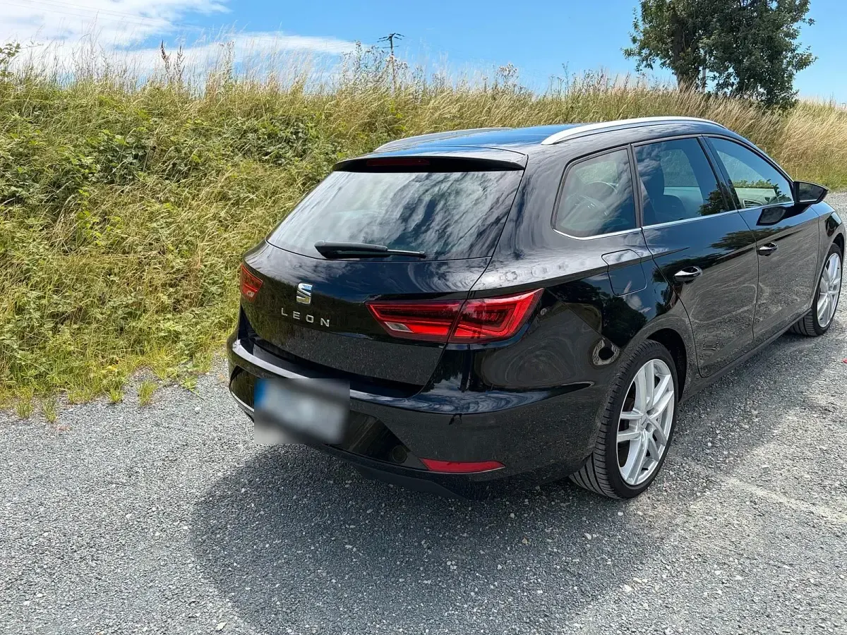 Gebraucht Seat Leon XCELLENCE 150 PS (110 kW) 2019 Schwarz Limousine