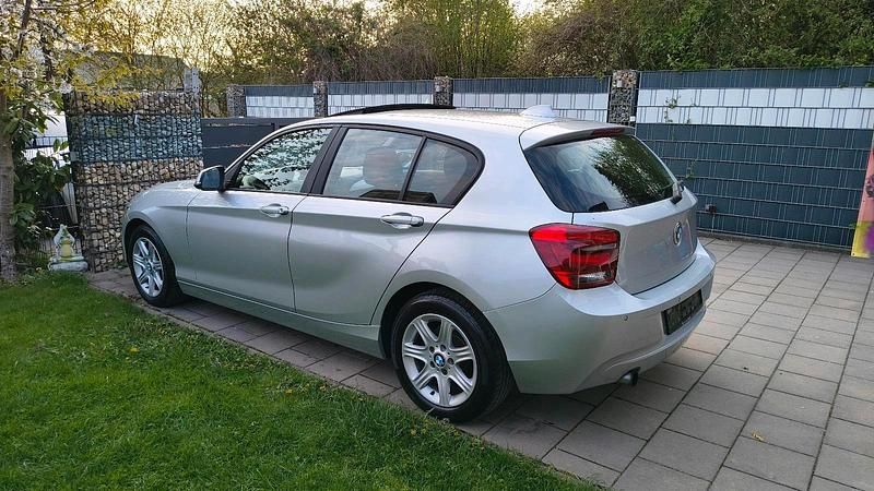Second-hand BMW 118 170 CP (125 kW) 2012 Argintiu Hatchback