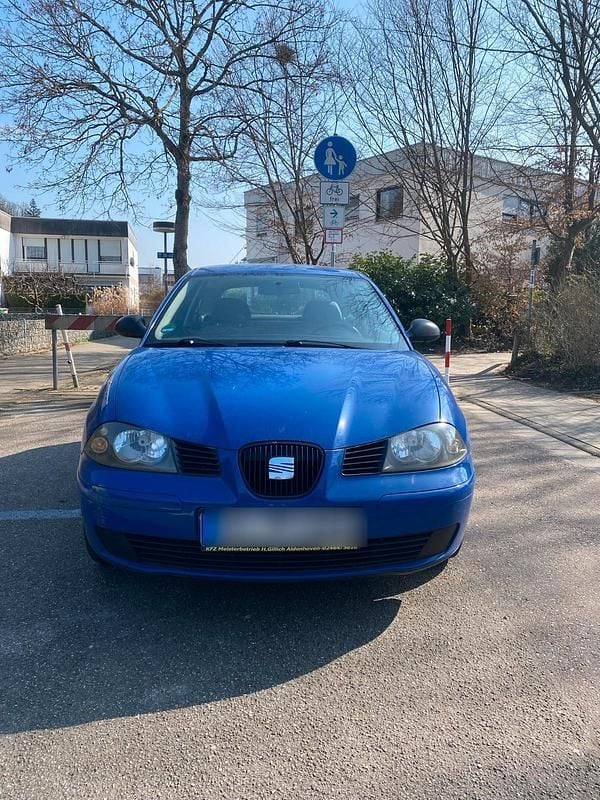 Blau Gebraucht 2002 Seat Ibiza Kleinwagen | 1.250 € (Fairer Preis) - Bild 1/4
