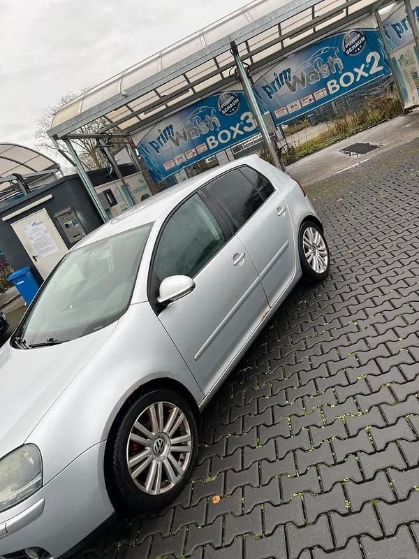 Gebraucht VW Golf V 140 PS (102 kW) 2006 Silber Kleinwagen